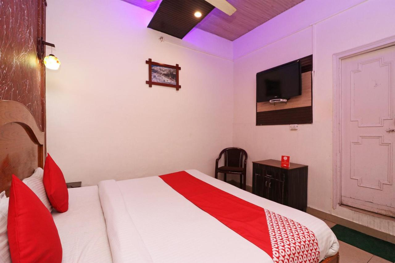 Oyo 81042 Rajput Resort Patiala Bagian luar foto