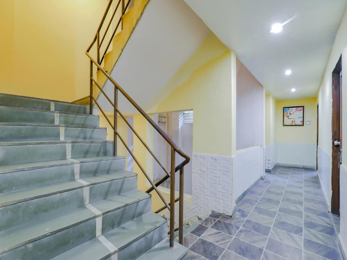 Oyo 81042 Rajput Resort Patiala Bagian luar foto