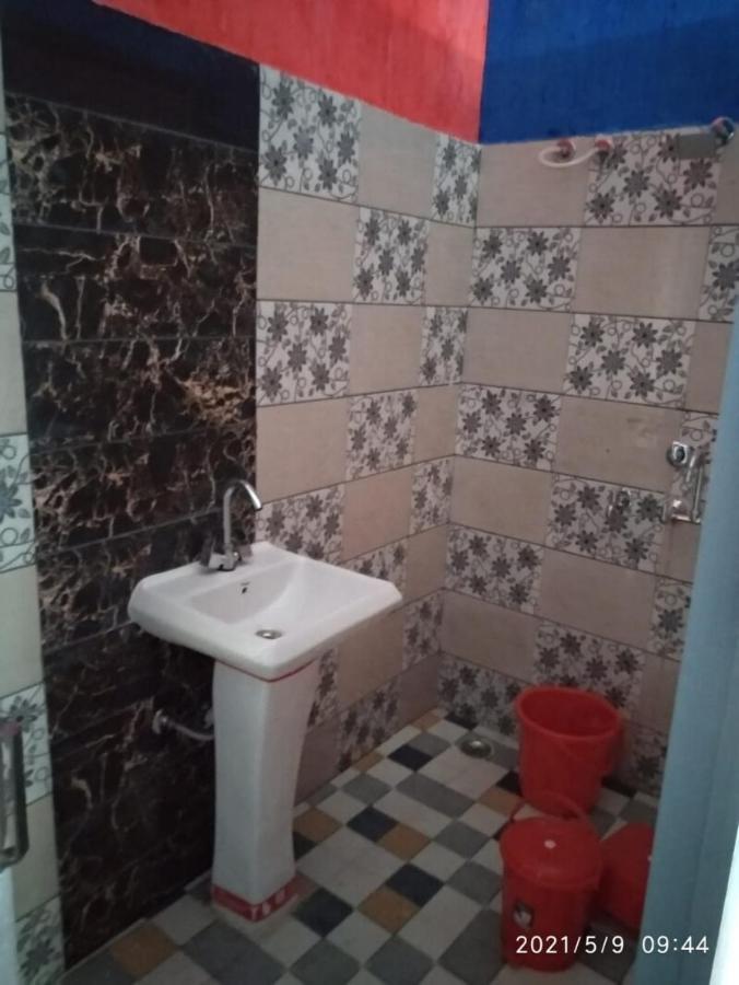 Oyo 81042 Rajput Resort Patiala Bagian luar foto
