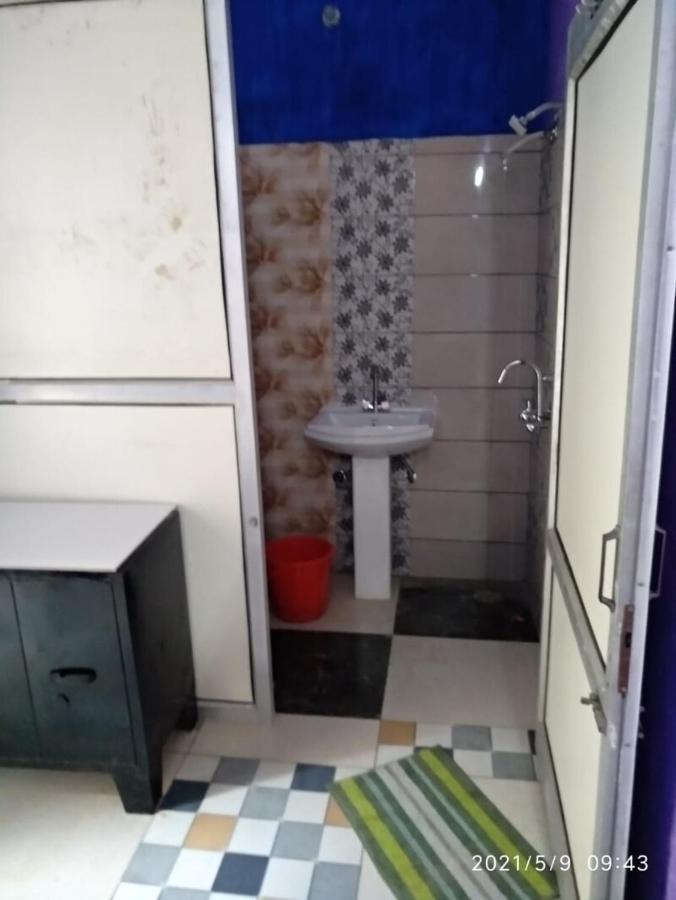 Oyo 81042 Rajput Resort Patiala Bagian luar foto